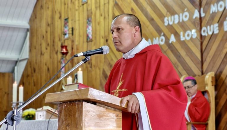 padre ricardo iglesia catolica coelemu